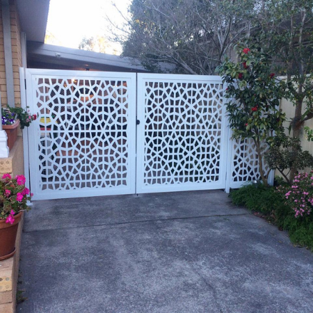 Vehicular Gate with Moroccan Pattern in Powder Coated Aluminium