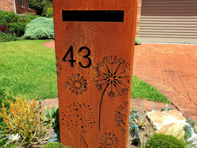 Medium Letterbox with Agapanthas pattern - Natural Rust Finish